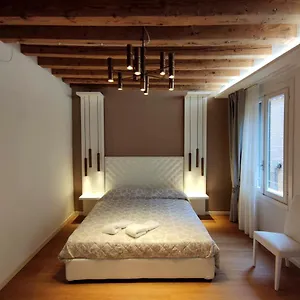 Deluxe 3 Bedroom Flat In Rialto Apartamento Venecia